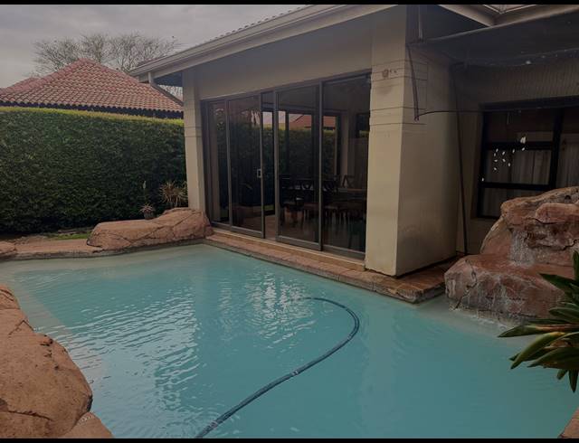 3 BEDROOM HOUSE FOR SALE IN PECANWOOD ESTATE